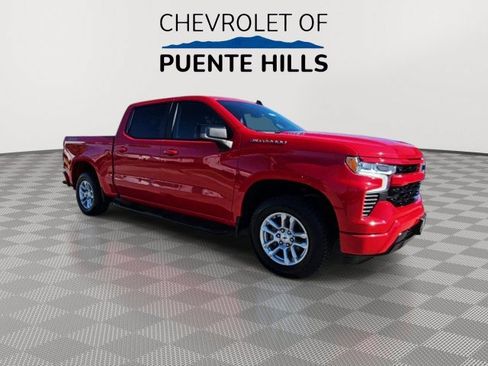 Used 2023 Chevrolet Silverado 1500 RST AWD/4WD image 2