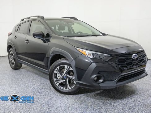 Used 2025 Subaru Crosstrek 2.5i Premium w/ Crosstrek Mirror Package AWD/4WD image 1