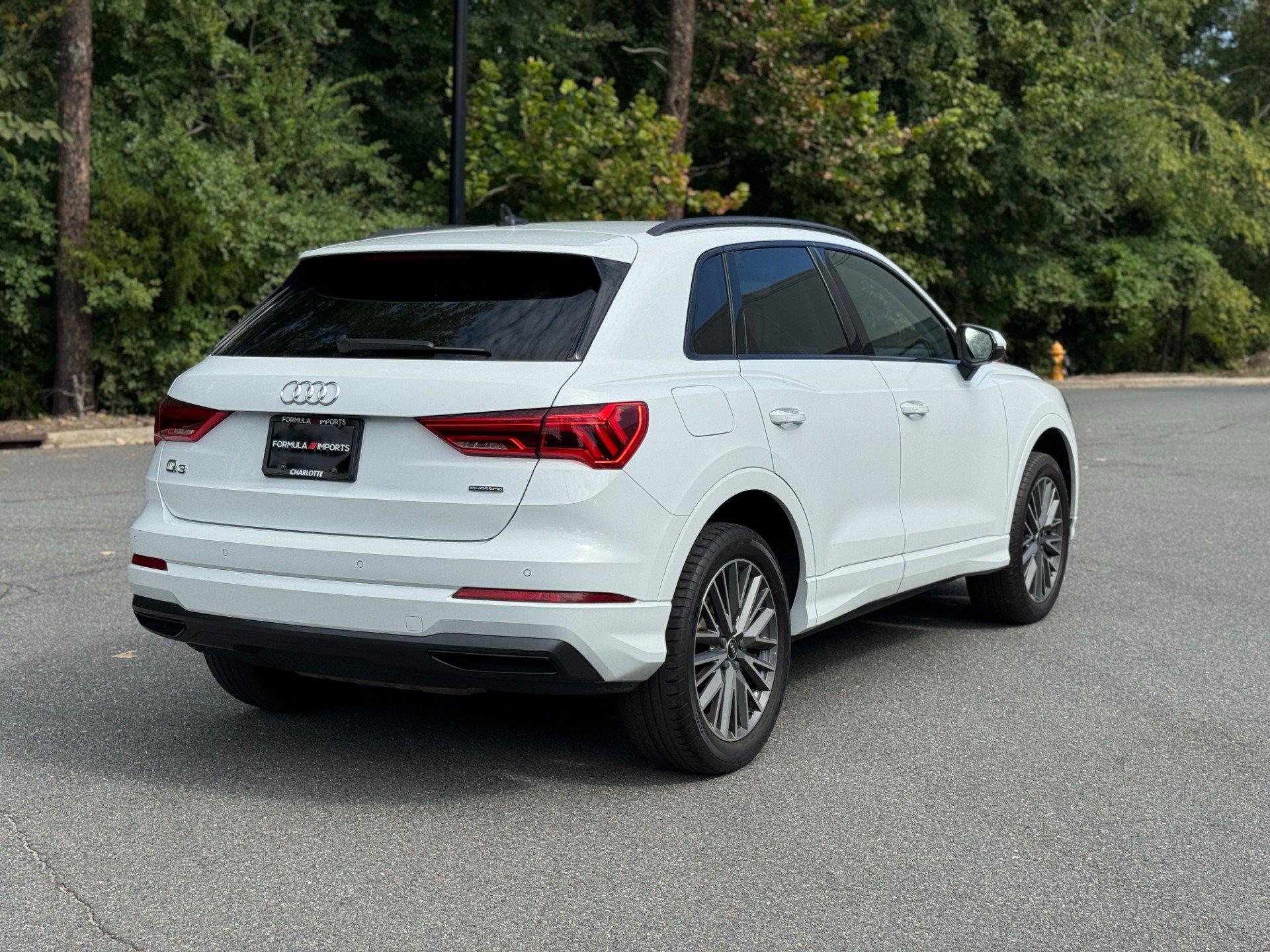 Used 2023 Audi Q3 2.0T Premium w/ Convenience Package AWD/4WD image 12