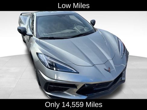 Used 2023 Chevrolet Corvette Stingray Preferred Cpe w/ Z51 Performance Package RWD image 2