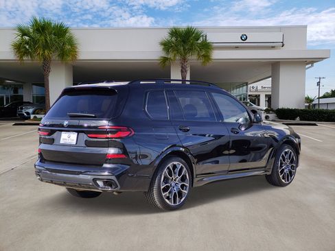 Certified 2024 BMW X7 xDrive40i w/ M Sport Package image 4