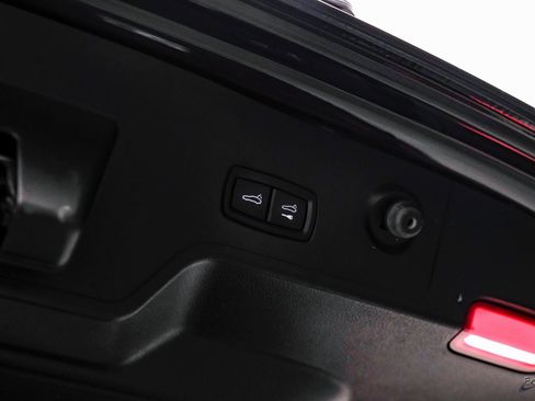 Used 2018 Porsche Panamera Turbo Sport Turismo image 95