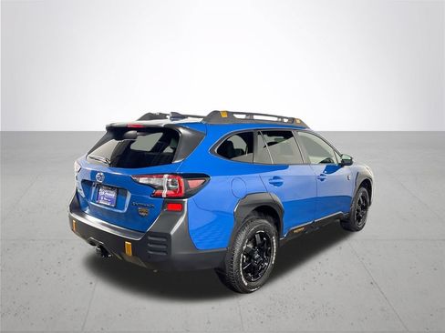 Used 2022 Subaru Outback Wilderness w/ Wilderness Package AWD/4WD image 7