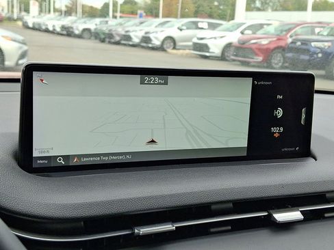 Used 2025 Genesis GV70 2.5T image 15