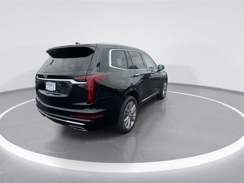 Used 2023 Cadillac XT6 Premium Luxury image 8