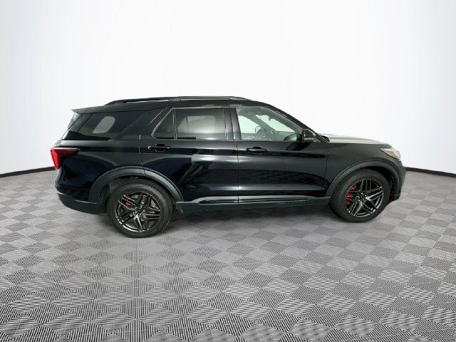 Certified 2025 Ford Explorer ST AWD/4WD image 13