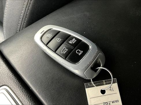 Used 2023 Hyundai Santa Fe SEL image 13