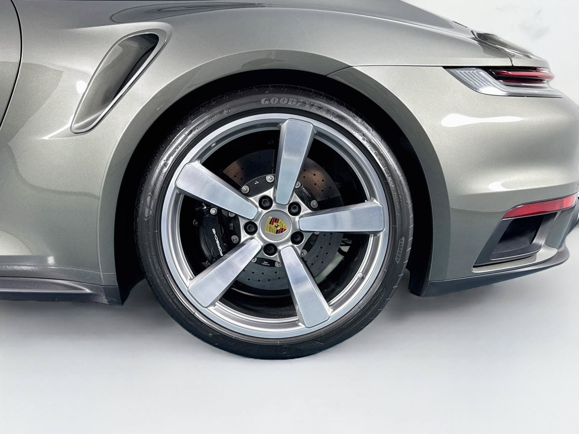 Used 2021 Porsche 911 Turbo S AWD/4WD image 32
