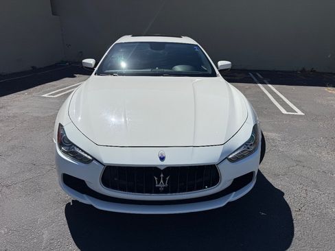 Used 2017 Maserati Ghibli RWD image 2