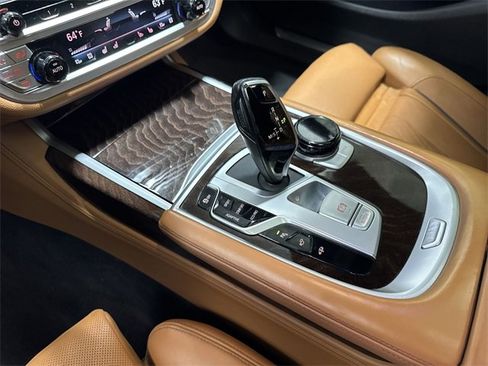 Used 2021 BMW 740i xDrive w/ M Sport Package image 23