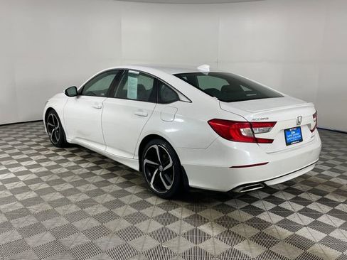 Used 2018 Honda Accord Sport image 14