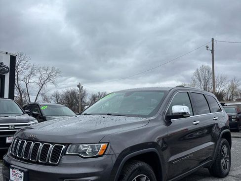 Used 2019 Jeep Grand Cherokee Limited image 3