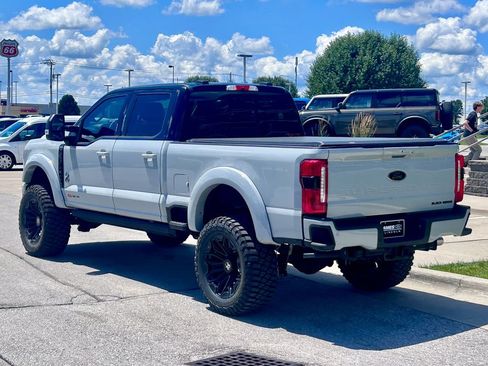 Used 2026 Ford F250 Lariat w/ Black Appearance Package AWD/4WD image 4