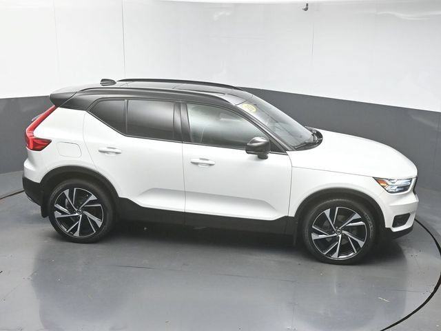 Used 2020 Volvo XC40 T5 R-Design w/ Protection Package AWD/4WD image 49