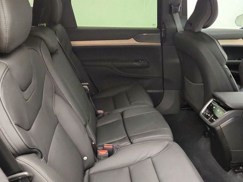 Used 2025 Volvo EX90 Plus AWD/4WD image 23