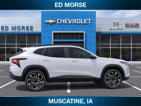 New 2026 Chevrolet Trax RS image 5