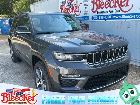 New 2025 Jeep Grand Cherokee Limited w/ Luxury Tech Group II image 1