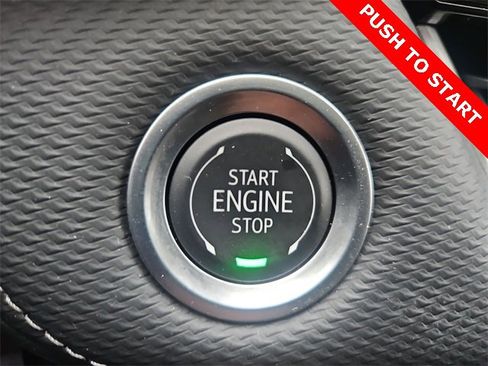 Used 2025 Chevrolet Equinox LT image 17