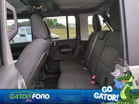 Used 2019 Jeep Wrangler Unlimited Rubicon image 13