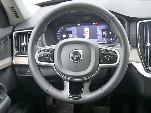 New 2026 Volvo XC90 B6 Plus w/ Protection Package Premier image 27