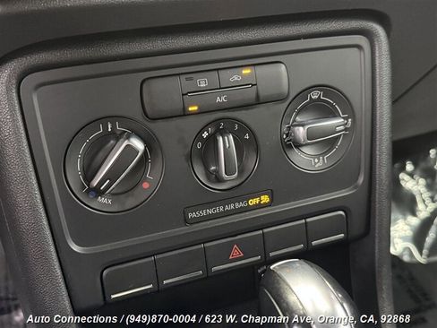 Used 2014 Volkswagen Beetle 1.8T image 14