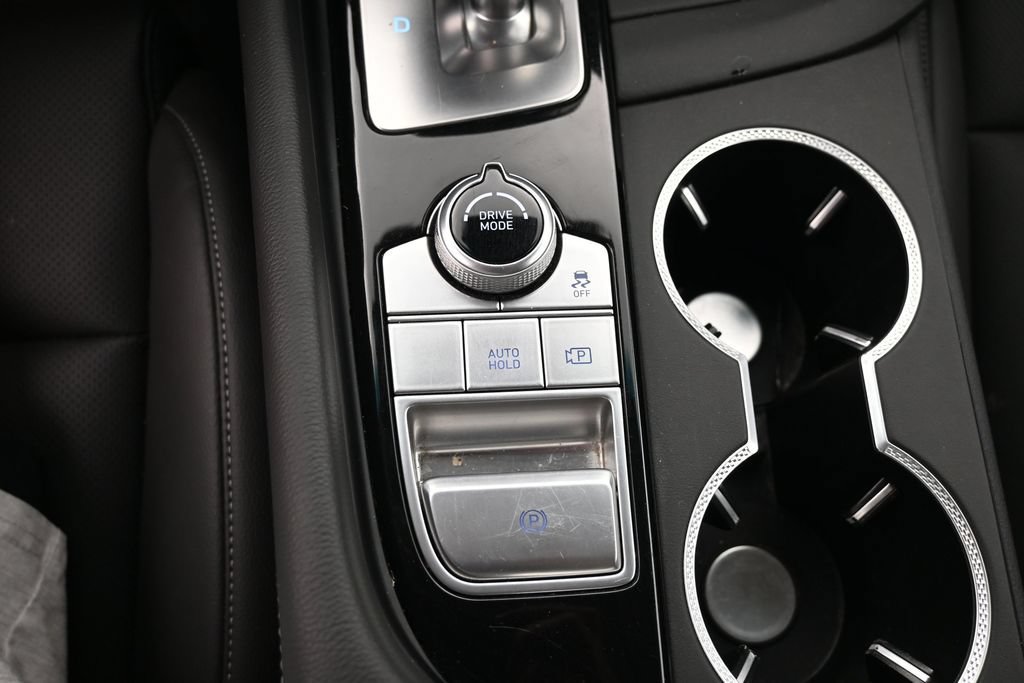 Used 2026 Genesis G70 2.5T RWD image 31