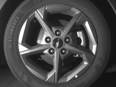 Used 2025 Kia K4 LXS image 13