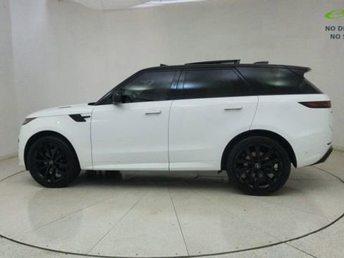 Used 2023 Land Rover Range Rover Sport SE Dynamic image 70