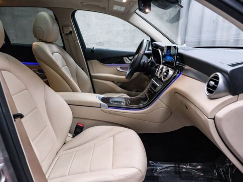 Certified 2022 Mercedes-Benz GLC 300 GLC 300 image 18