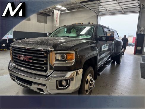 Used 2015 GMC Sierra 3500 SLT image 1