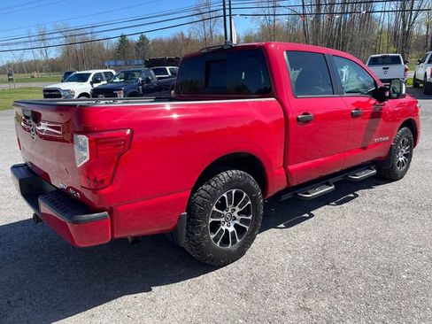 Used 2022 Nissan Titan SV w/ SV Convenience Package AWD/4WD image 7