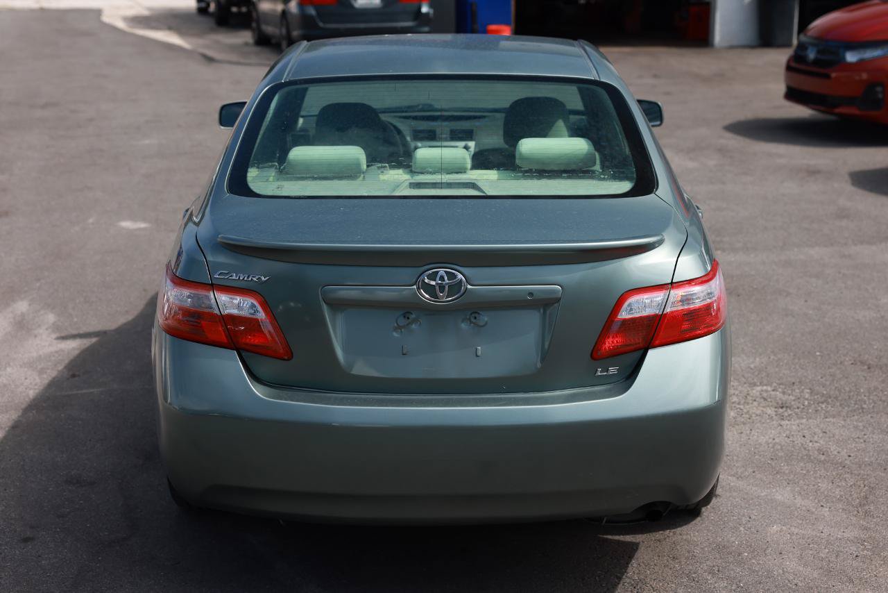 Used 2007 Toyota Camry LE FWD image 9