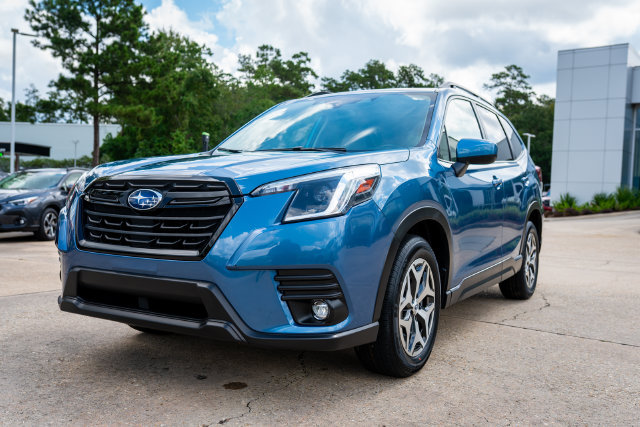 Certified 2024 Subaru Forester Premium AWD/4WD image 11