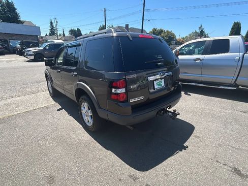 Used 2006 Ford Explorer XLT AWD/4WD image 7