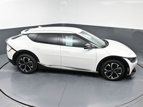 Used 2022 Kia EV6 Wind image 45