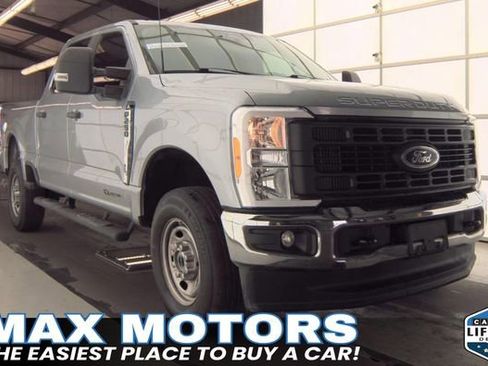 Used 2023 Ford F250 XL w/ XL Driver Assist Package AWD/4WD image 4