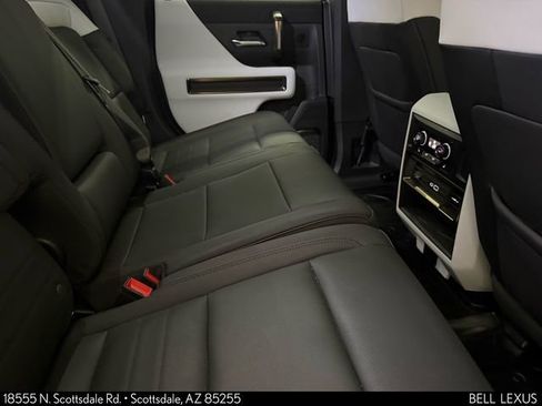 Used 2024 GMC Hummer EV 2X w/ Extreme Off-Road Package image 27