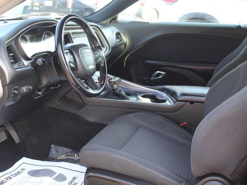 Used 2019 Dodge Challenger SXT AWD/4WD image 14