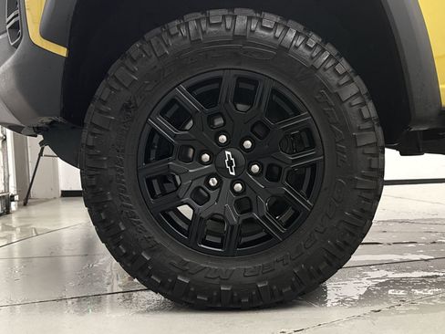 Used 2023 Chevrolet Colorado Trail Boss w/ Technology Package image 22