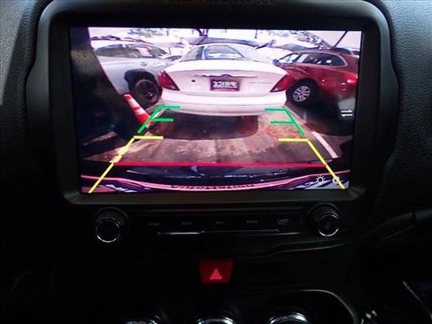 Used 2017 Jeep Renegade Trailhawk AWD/4WD image 17