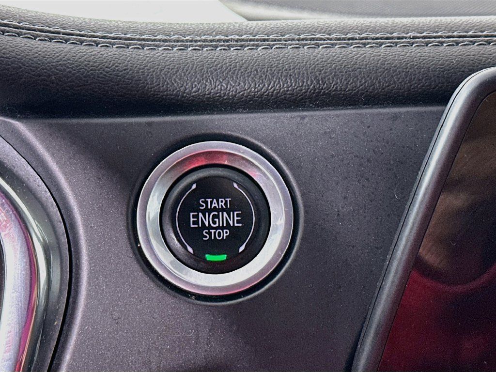 Used 2019 Chevrolet Blazer LT FWD image 20