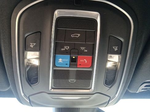 Used 2022 Jeep Wagoneer Series II image 25