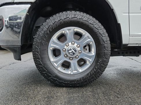 Used 2023 RAM 2500 Big Horn w/ Cold Weather Group AWD/4WD image 14