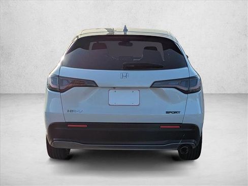 Used 2023 Honda HR-V Sport image 7