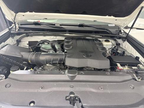 Used 2013 Toyota 4Runner Limited AWD/4WD image 29