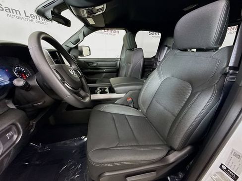 New 2026 RAM 1500 Express AWD/4WD image 19