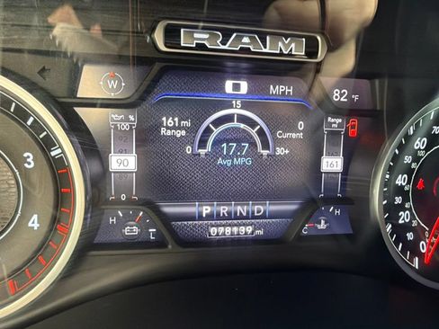 Used 2019 RAM 2500 Laramie AWD/4WD image 11