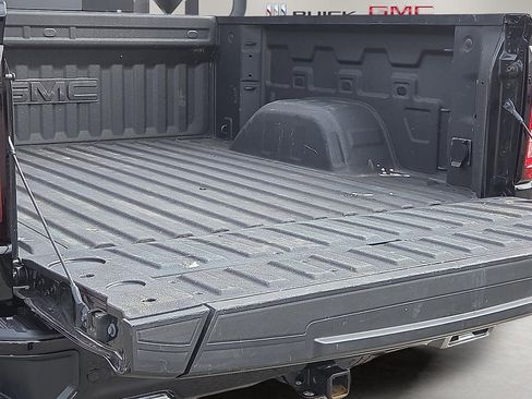 Certified 2025 GMC Sierra 1500 AT4 w/ AT4 Premium Package AWD/4WD image 9