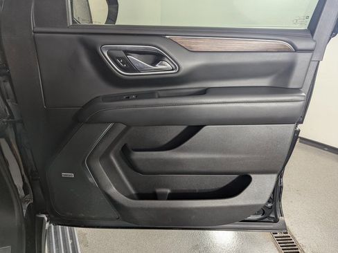 Used 2021 Chevrolet Suburban High Country image 21