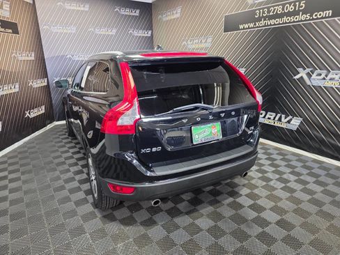 Used 2012 Volvo XC60 T6 R-Design image 12